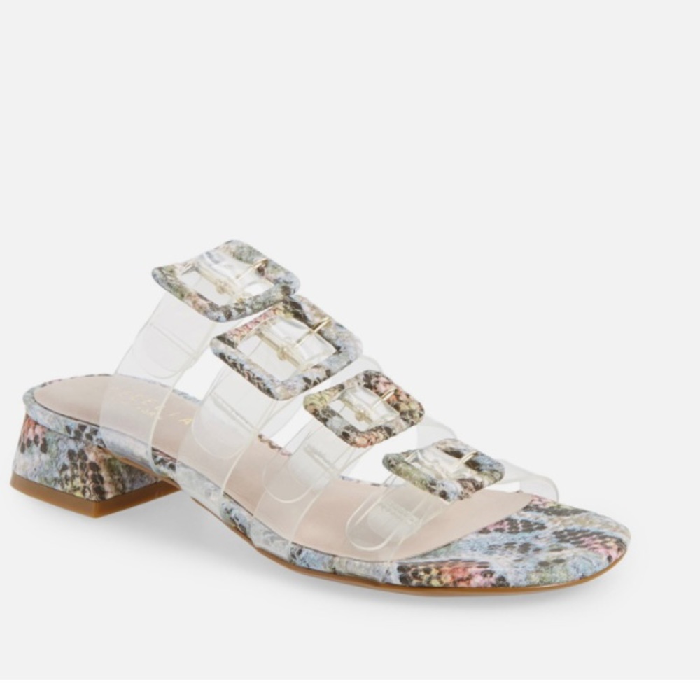 Women sandals
